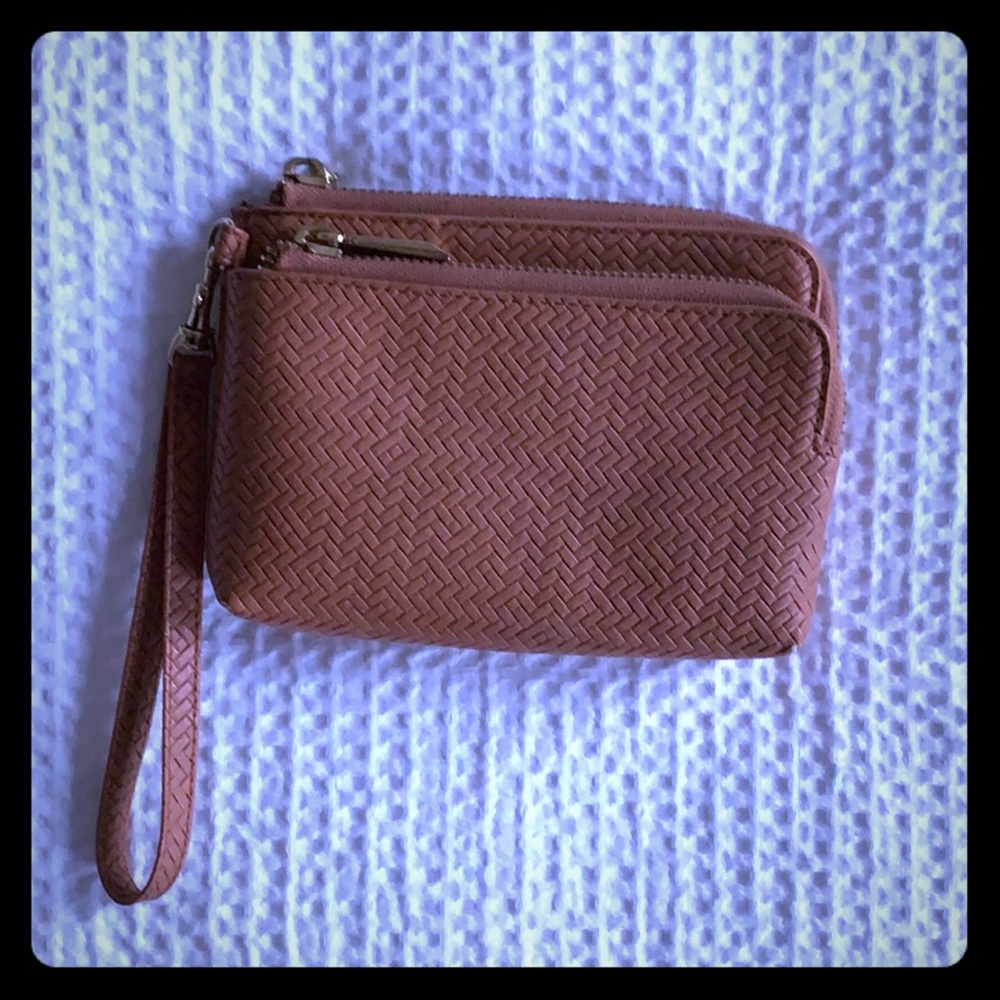 Wristlet